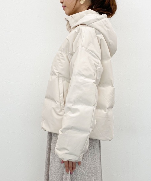 archives（アルシーヴ）の「ホワイトグースシームレスフードダウン（ダウンジャケット/コート・レディース・ブラック/アイボリー/グレー系その他・MEDIUM）」の11枚目の写真