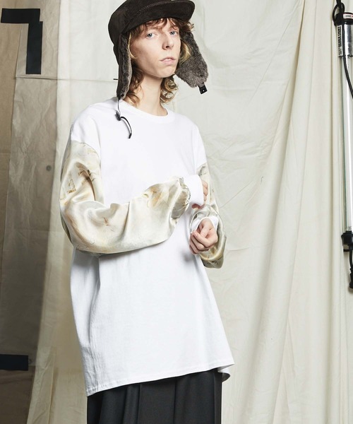 MAISON SPECIAL（メゾンスペシャル）の「【COLLABORATION ITEM】ideas and PAINTING/アイデアズアンドペインティング オーバーサイズペイントスリーブロングカットソー（Tシャツ/カットソー・メンズ・ブラック/オフホワイト・44/46）」の2枚目の写真