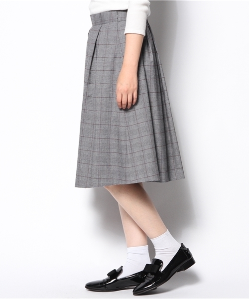 Ray BEAMS（レイビームス）の「Ray BEAMS / グレンチェック　タックスカート（スカート・レディース・ライトグレー/チャコールグレー・0/1）」の3枚目の写真