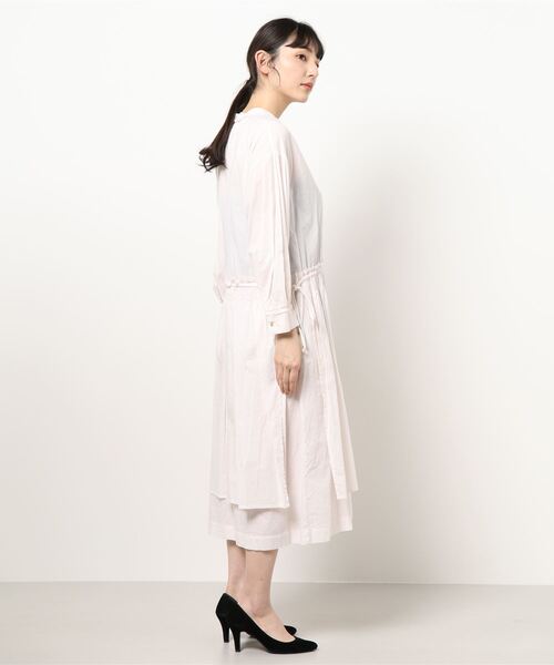 Ne-net（ネネット）の「べんがら　ベルボタンシャツ（ワンピース・レディース・その他3・02）」の2枚目の写真