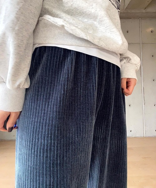 Girly Doll（ガーリードール）の「コーデュロイパンツ（その他パンツ・レディース・ホワイト/ブラック/ダークブルー/グレー/ブラウン/モカ・M/L）」の19枚目の写真