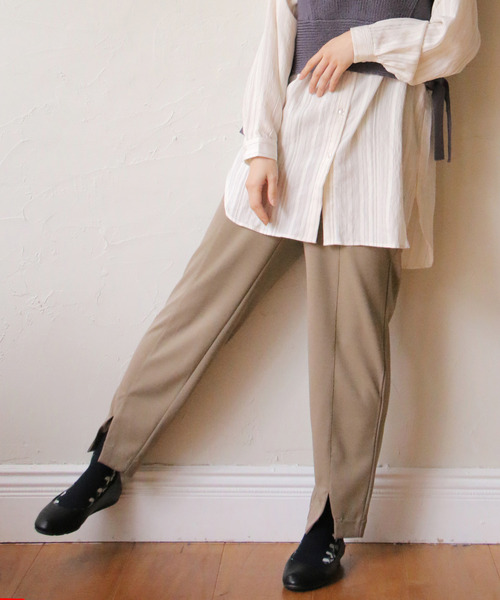 LBC（エルビーシー）の「フロントスリットセミフレアパンツ（その他パンツ・レディース・ブラック/ベージュ・M/L）」の15枚目の写真