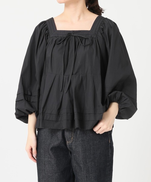 SLOBE IENA（スローブイエナ）の「タイプライタースクエアネックタックブラウス【手洗い可能】◆（シャツ/ブラウス・レディース・ホワイト/ブラック/ベージュ・FREE）」の15枚目の写真