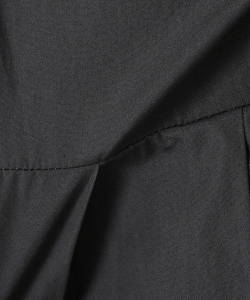 SLOBE IENA（スローブイエナ）の「タイプライタースクエアネックタックブラウス【手洗い可能】◆（シャツ/ブラウス・レディース・ホワイト/ブラック/ベージュ・FREE）」の4枚目の写真