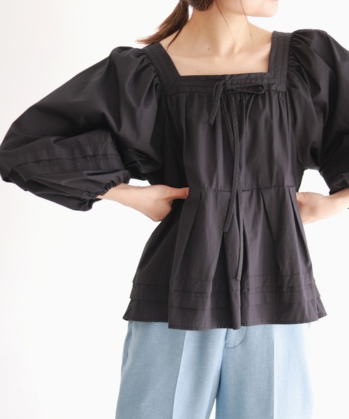 SLOBE IENA（スローブイエナ）の「タイプライタースクエアネックタックブラウス【手洗い可能】◆（シャツ/ブラウス・レディース・ホワイト/ブラック/ベージュ・FREE）」の22枚目の写真