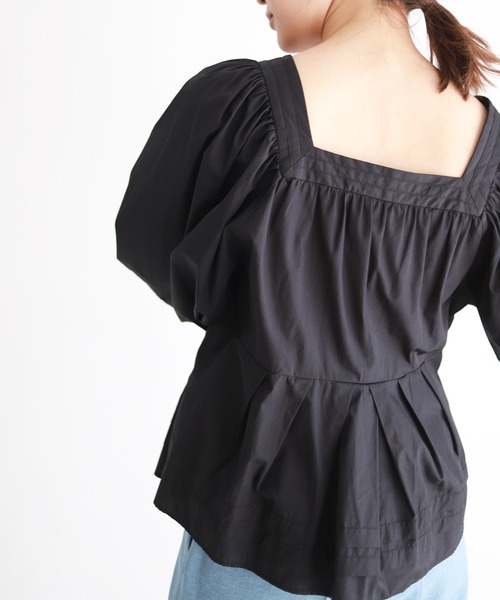 SLOBE IENA（スローブイエナ）の「タイプライタースクエアネックタックブラウス【手洗い可能】◆（シャツ/ブラウス・レディース・ホワイト/ブラック/ベージュ・FREE）」の17枚目の写真