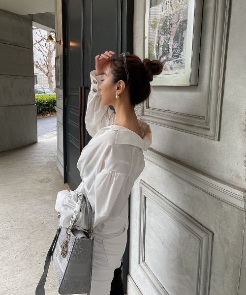 SHEER flow（シアーフロウ）の「【インフルエンサー Yukiko Sanoプロデュースアイテム】カシュクールボタンブラウス（シャツ/ブラウス・レディース・オフホワイト・FREE）」の8枚目の写真