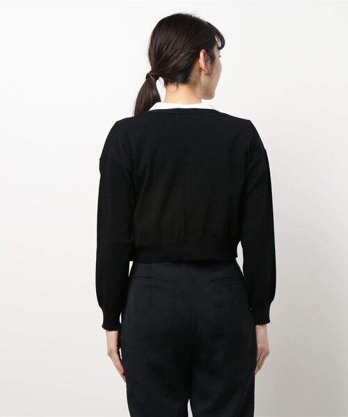 LODISPOTTO（ロディスポット）の「ビジューボタンＶネックカーディガン（カーディガン/ボレロ・レディース・ホワイト/ラベンダー/イエロー系その他/ブラック/ピンク・MEDIUM）」の7枚目の写真