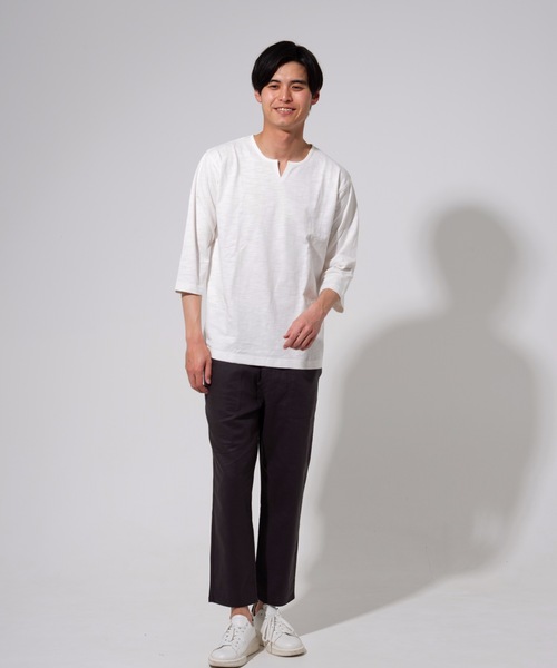 Blue Standard (ブルースタンダード)の「【BLUE STANDARD】オーガニックコットン スラブ7分袖キーネックTシャツ サスティナビリティアイテム(Tシャツ/カットソー・メンズ・ブラック/ブラウン/ホワイト/ネイビー/オリーブ・X-LARGE/SMALL/LARGE/MEDIUM)」の7枚目の写真