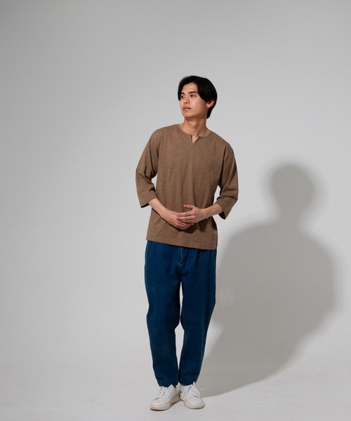 Blue Standard (ブルースタンダード)の「【BLUE STANDARD】オーガニックコットン スラブ7分袖キーネックTシャツ サスティナビリティアイテム(Tシャツ/カットソー・メンズ・ブラック/ブラウン/ホワイト/ネイビー/オリーブ・X-LARGE/SMALL/LARGE/MEDIUM)」の16枚目の写真