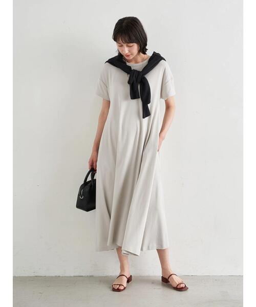 earth music&ecology（アースミュージックアンドエコロジー）の「Vネックニットカーディガン ＊（カーディガン/ボレロ・レディース・ブラック/ホワイト系その他2/オフホワイト/ブルー・FREE）」の21枚目の写真