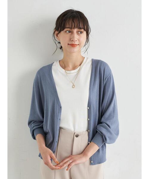 earth music&ecology（アースミュージックアンドエコロジー）の「Vネックニットカーディガン ＊（カーディガン/ボレロ・レディース・ブラック/ホワイト系その他2/オフホワイト/ブルー・FREE）」の22枚目の写真