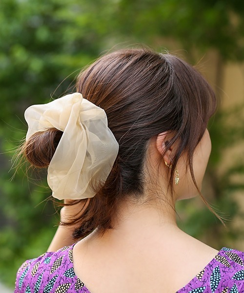 チチカカ（チチカカ）の「チュールカラー　ビッグシュシュ（シュシュ・レディース・パープル/ターコイズブルー/イエロー/アイボリー・FREE）」の6枚目の写真