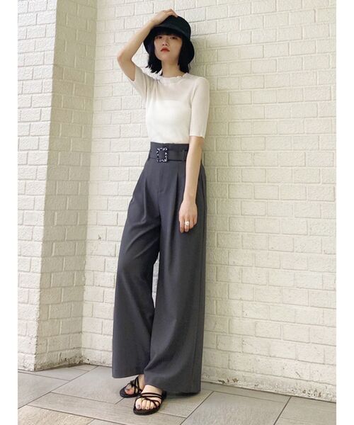 MURUA（ムルーア）の「シアーミニマルハーフスリーブトップス（ニット/セーター・レディース・ブラック/グリーン/オフホワイト/グレー・FREE）」の8枚目の写真