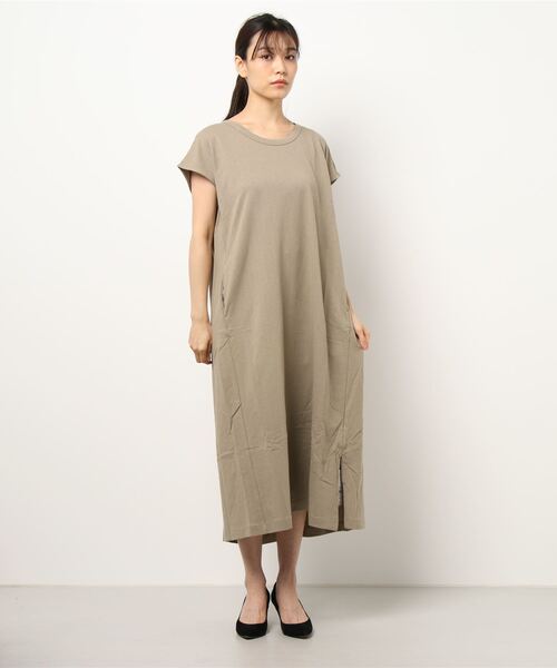 YECCA VECCA(イェッカヴェッカ)の「ジャガードカットワンピース*(ワンピース・レディース・チャコールグレー/ベージュ/ブラウン・FREE)」の1枚目の写真