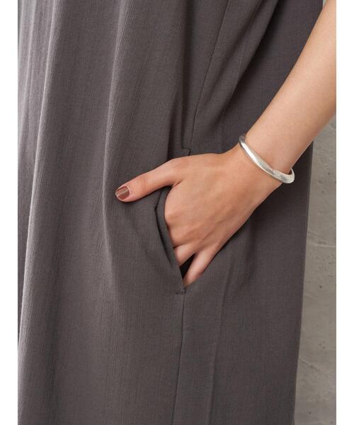 YECCA VECCA(イェッカヴェッカ)の「ジャガードカットワンピース*(ワンピース・レディース・チャコールグレー/ベージュ/ブラウン・FREE)」の5枚目の写真