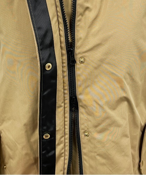 LUGIVA(ルギヴァ)の「ボアライナー付マウンテンパーカー(ライナー取り外し可能)(マウンテンパーカー・レディース・ブラック/ベージュ・M)」の22枚目の写真