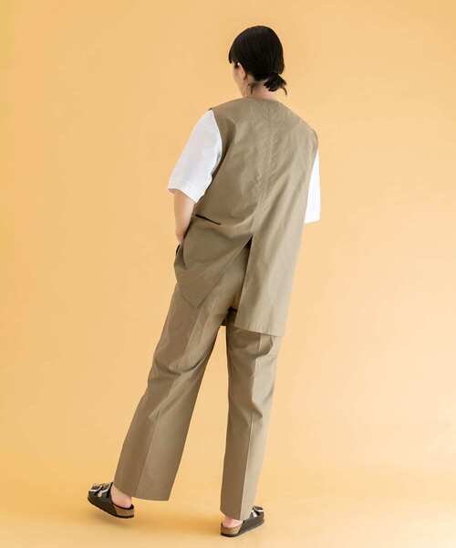 unify（ユニファイ）の「UNIFY　Cotton Nylon Vest（ベスト・レディース・ベージュ/ネイビー・ONE）」の5枚目の写真