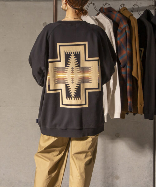 PENDLETON（ペンドルトン）の「【PENDLETON/ペンドルトン】ラグラン バックプリント スウェット プルオーバー 1475-5006（スウェット・メンズ・ブラック/アイボリー/キャメル・LARGE/MEDIUM）」の9枚目の写真