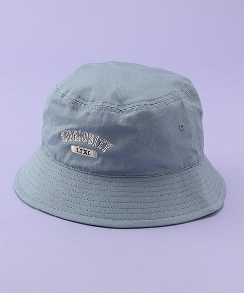 LOVETOXIC（ラブトキシック）の「カレッジ刺しゅうバケットハット（ハット・キッズ・アイボリー/サックスブルー/ブラック/マルチ・FREE）」の4枚目の写真