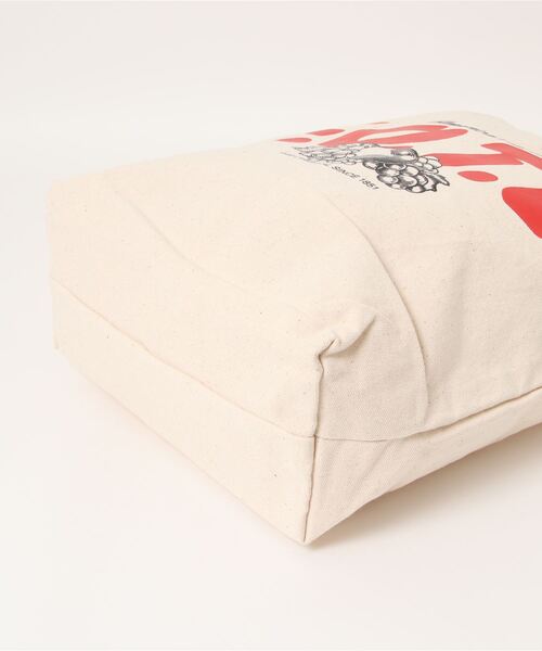 FRUIT OF THE LOOM(フルーツオブザルーム)の「FRUIT OF THE LOOM/(U)FTL FFGS SOUVENIR TOTE BAG(トートバッグ・レディース・ホワイト/オフホワイト/レッド・FREE)」の4枚目の写真