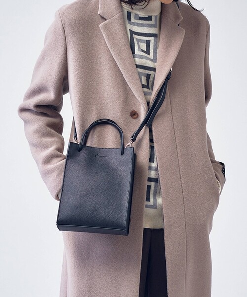 tk.TAKEO KIKUCHI（ティーケータケオキクチ）の「◆【WEB限定】3WAYスクエアバッグ（ショルダーバッグ・メンズ・ブラック/サンドベージュ/ボルドー/ブラック系/ブラック系5・00）」の2枚目の写真