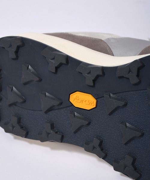 Johnbull Private labo（ジョンブルプライベートラボ）の「WEB限定【EARLE×JOHNBULL】別注スニーカー（スニーカー・メンズ・ネイビー/ベージュ・37/40/42/44/39）」の9枚目の写真