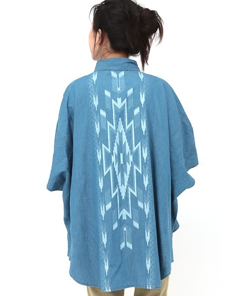 チチカカ(チチカカ)の「抜染ダンガリードルマンシャツ(シャツ/ブラウス・レディース・インディゴブルー/ブルー・FREE)」の12枚目の写真