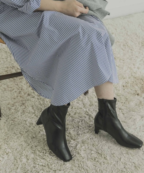 URBAN RESEARCH(アーバンリサーチ)の「ストレッチショートブーツ(ブーツ・レディース・ブラウン/ブラック/ベージュ/ブラウン系その他・37/38/36)」の19枚目の写真