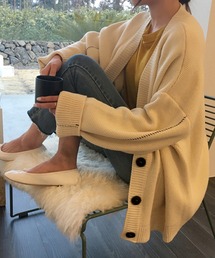 ゆったりシルエットVネックカーディガン