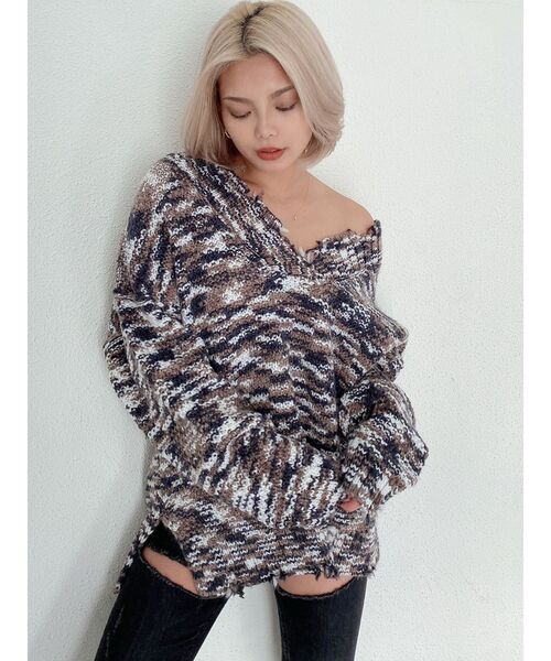 GYDA(ジェイダ)の「スペースダイヤーンVネックBIG ニット TOPS(ニット/セーター・レディース・グレー/ネイビー/ブラウン・FREE)」の1枚目の写真