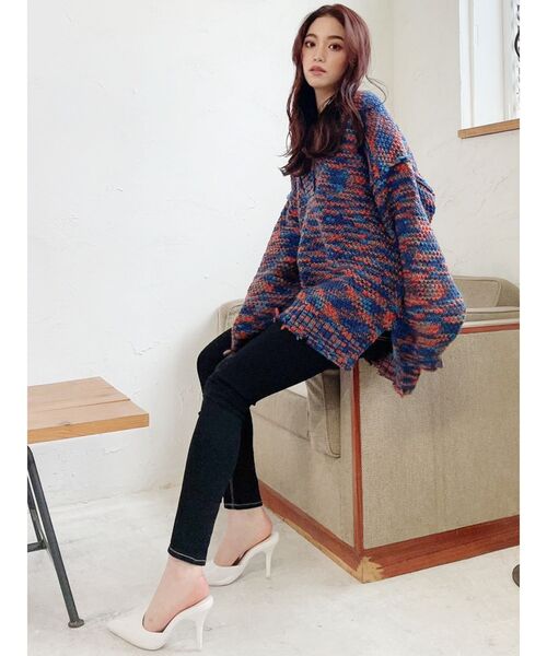 GYDA(ジェイダ)の「スペースダイヤーンVネックBIG ニット TOPS(ニット/セーター・レディース・グレー/ネイビー/ブラウン・FREE)」の14枚目の写真