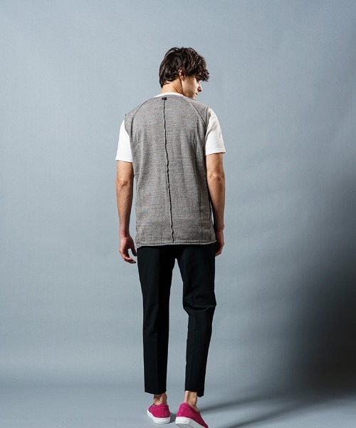 wjk（ダヴルジェイケイ）の「mcg2950-roll knit vest ベスト（ベスト・メンズ・ライトグレー/グリーン系その他/チャコール・S/M/L/XL）」の15枚目の写真