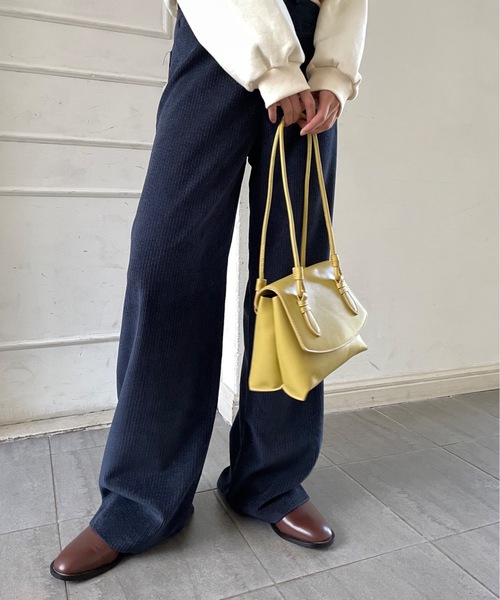 Didot.showroom（ディドット ショールーム）の「accordion bag / アコーディオン台形ハンドルバッグ（ハンドバッグ・レディース・ブラック/イエロー/アイボリー・FREE）」の10枚目の写真