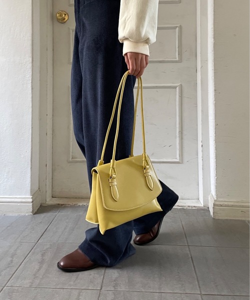 Didot.showroom（ディドット ショールーム）の「accordion bag / アコーディオン台形ハンドルバッグ（ハンドバッグ・レディース・ブラック/イエロー/アイボリー・FREE）」の11枚目の写真
