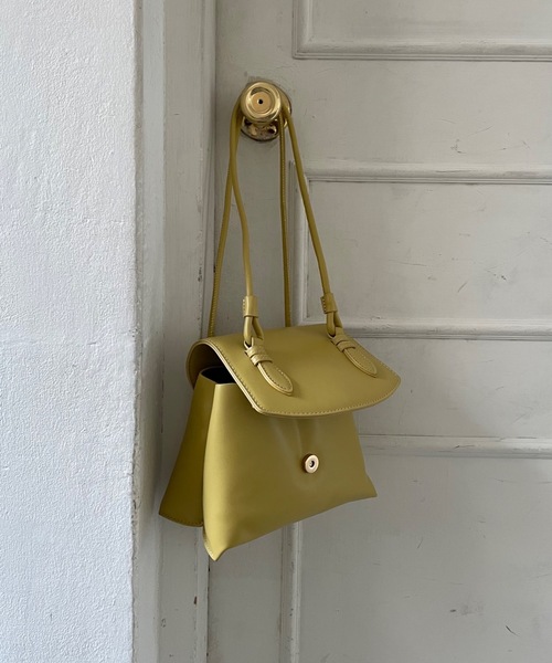 Didot.showroom（ディドット ショールーム）の「accordion bag / アコーディオン台形ハンドルバッグ（ハンドバッグ・レディース・ブラック/イエロー/アイボリー・FREE）」の12枚目の写真