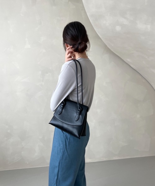 Didot.showroom（ディドット ショールーム）の「accordion bag / アコーディオン台形ハンドルバッグ（ハンドバッグ・レディース・ブラック/イエロー/アイボリー・FREE）」の19枚目の写真