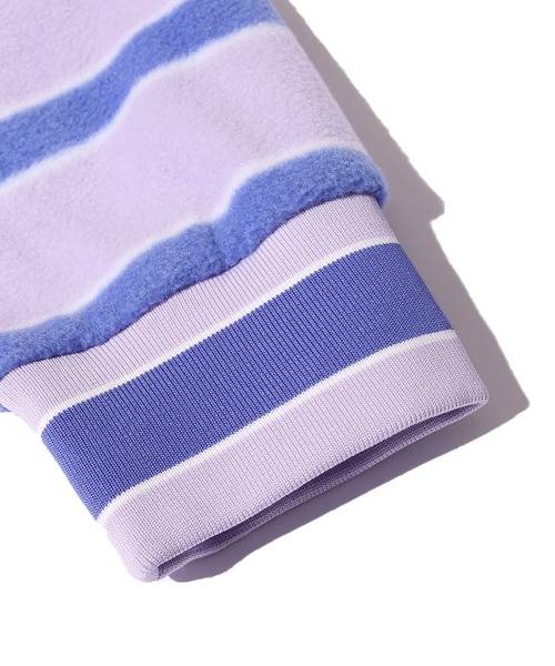 RIPNDIP(リップンディップ)の「RIP N DIP/リップンディップ Peeking Nermal Brushed Fleece Crewneck クルーネックフリース ボーダー オーバーサイズ(スウェット・メンズ・ラベンダー・M/L/XL)」の3枚目の写真