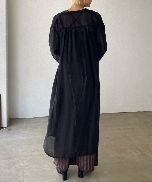 Shelly island（シェリーアイランド）の「バンドカラーシアーシャツワンピース（シャツワンピース・レディース・ブラック/オレンジ/グリーン・M）」の5枚目の写真