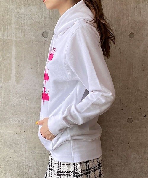 Kare/ME（カーミー）の「【Kare/ME/カーミー】フレグランスボトルペイントフーディ（パーカー・レディース・ホワイト/ブラック/グレー・SMALL）」の9枚目の写真