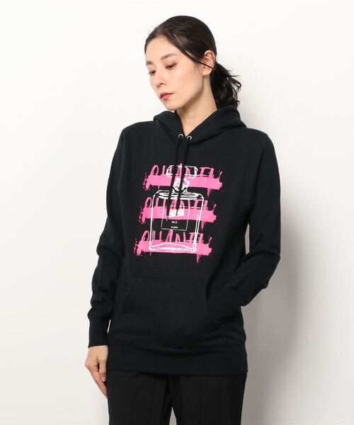 Kare/ME（カーミー）の「【Kare/ME/カーミー】フレグランスボトルペイントフーディ（パーカー・レディース・ホワイト/ブラック/グレー・SMALL）」の13枚目の写真