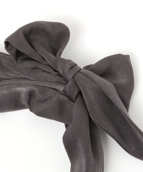 studio CLIP（スタディオクリップ）の「Aアレンジリボンカチューシャ（カチューシャ・レディース・ライトグレー/チャコール・FREE）」の7枚目の写真