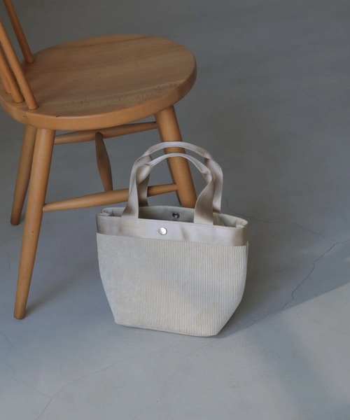 AMERICAN HOLIC（アメリカンホリック）の「【WEB限定】コーデュロイミニトート（トートバッグ・レディース・ブラック/ネイビー/カーキ/サックスブルー/アイボリー・FREE）」の2枚目の写真