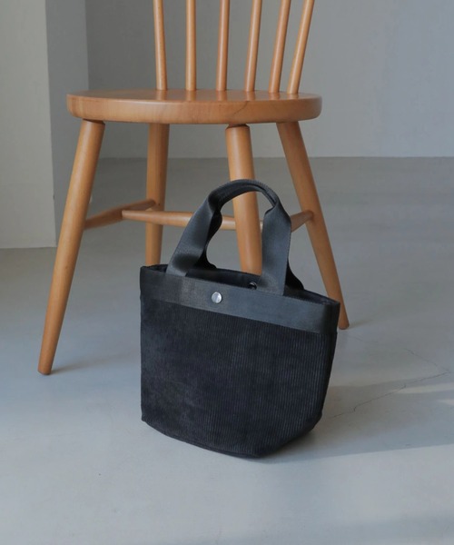 AMERICAN HOLIC（アメリカンホリック）の「【WEB限定】コーデュロイミニトート（トートバッグ・レディース・ブラック/ネイビー/カーキ/サックスブルー/アイボリー・FREE）」の3枚目の写真