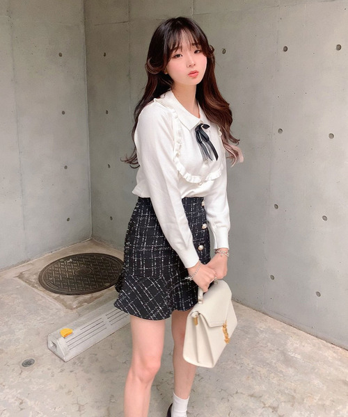 ファッションインフルエンサーpoyo Titty Co Petit デコルテフリルリボンニット