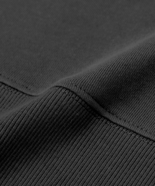 Champion（チャンピオン）の「【KIDS】【Champion/チャンピオン】クルーネックスウェット（スウェット・キッズ・チャコールグレー/ベージュ・130/140/120/110）」の6枚目の写真