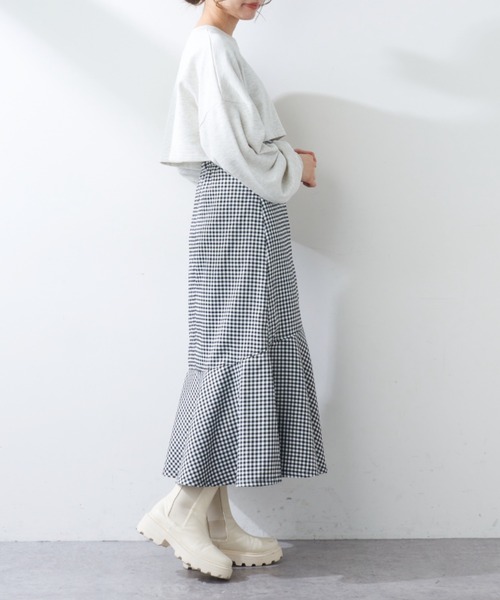 OLIVE des OLIVE(オリーブデオリーブ)の「クロップド丈トップス(Tシャツ/カットソー・レディース・チャコールグレー/オフホワイト/ミント・FREE)」の6枚目の写真