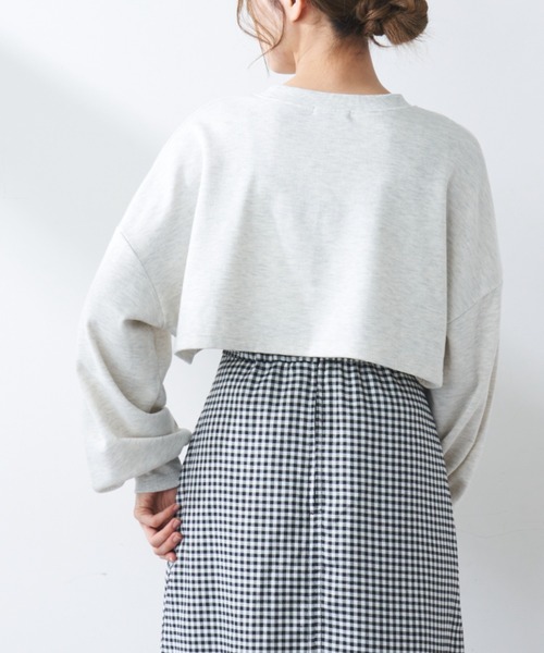 OLIVE des OLIVE(オリーブデオリーブ)の「クロップド丈トップス(Tシャツ/カットソー・レディース・チャコールグレー/オフホワイト/ミント・FREE)」の10枚目の写真