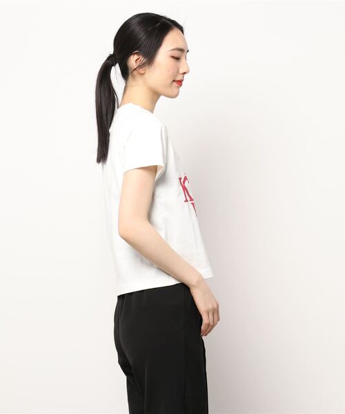 Thomas magpie(トーマスマグパイ)の「【THOMAS MAGPIE】30/2 スーパーコットンフロントロゴT(Tシャツ/カットソー・レディース・ホワイト/ネイビー・M)」の4枚目の写真