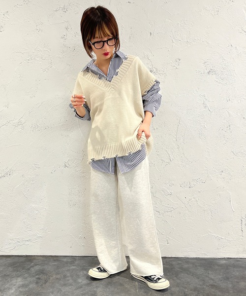 apres jour mignon(アプレジュールミニョン)の「ダメージニットベスト【ZOZOTOWN限定アイテム】(ベスト・レディース・ブラック/オレンジ/グリーン/アイボリー・X-LARGE/フリー)」の11枚目の写真